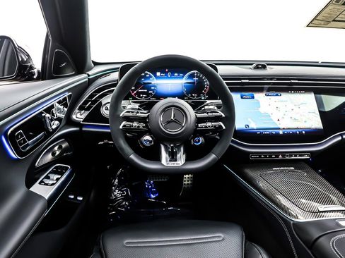New 2026 Mercedes-Benz E 53 AMG e 4MATIC Sedan image 4
