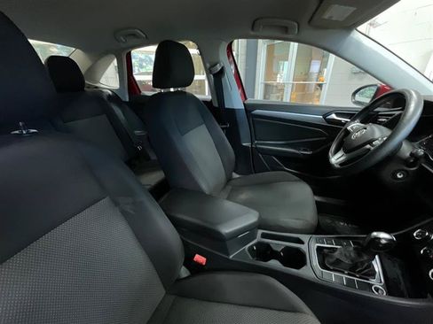 Used 2019 Volkswagen Jetta SE FWD image 29