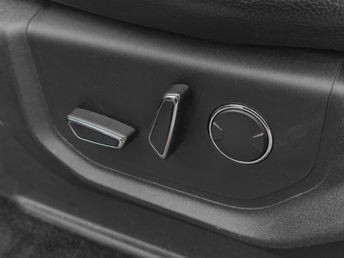 Used 2018 Ford F150 Lariat image 15