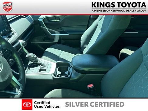 Used 2021 Toyota RAV4 XLE w/ Convenience Package AWD/4WD image 11