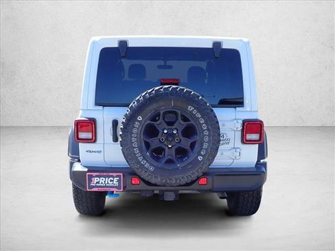 Used 2023 Jeep Wrangler Unlimited w/ Cold Weather Group image 3