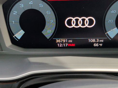 Used 2022 Audi Q3 2.0T Premium w/ Convenience Package image 16