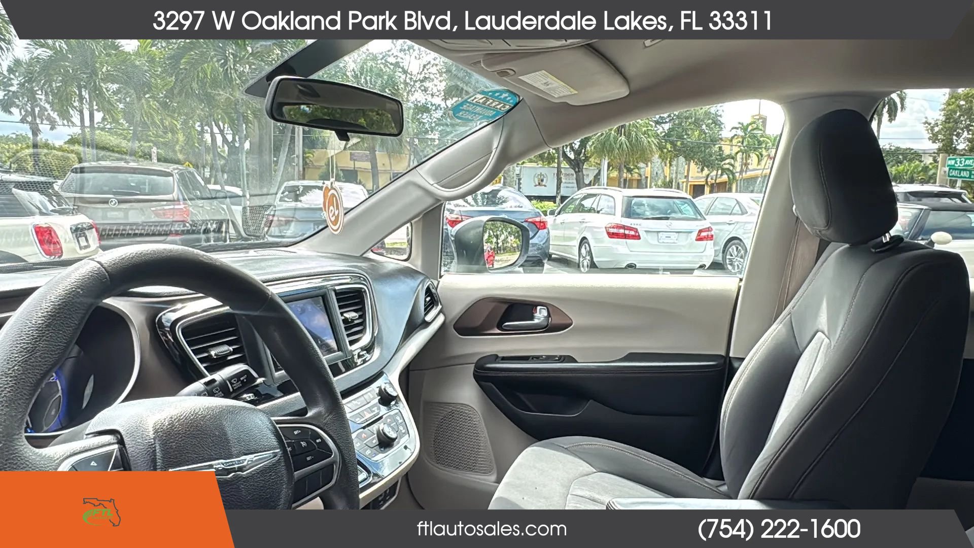 Used 2018 Chrysler Pacifica LX FWD image 18