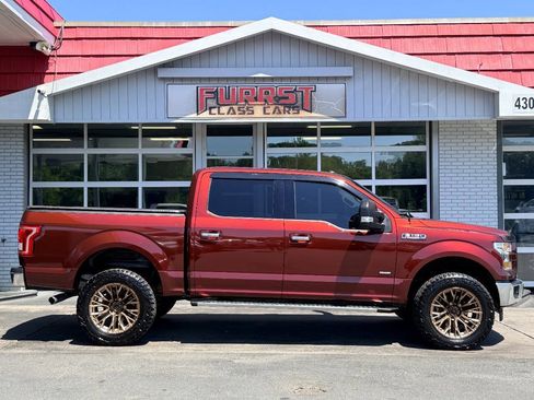 Used 2017 Ford F150 XLT w/ Equipment Group 302A Luxury RWD image 2