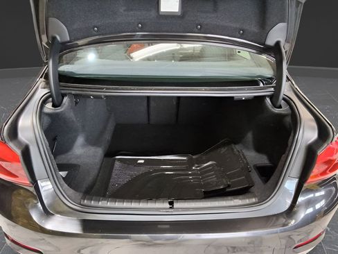 Used 2019 BMW 530i xDrive AWD/4WD image 6