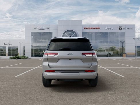 New 2026 Jeep Grand Cherokee L Summit AWD/4WD image 7