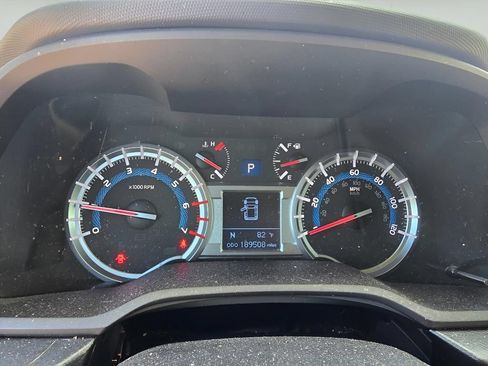 Used 2014 Toyota 4Runner SR5 AWD/4WD image 16