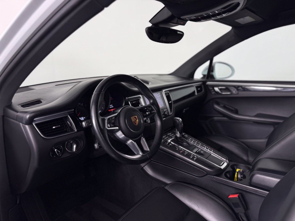 Used 2018 Porsche Macan S AWD/4WD image 4
