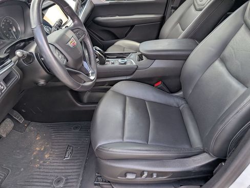 Used 2024 Cadillac XT6 Premium Luxury AWD/4WD image 8