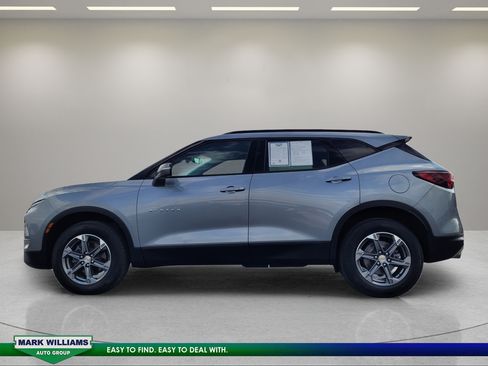 Used 2023 Chevrolet Blazer LT FWD image 7