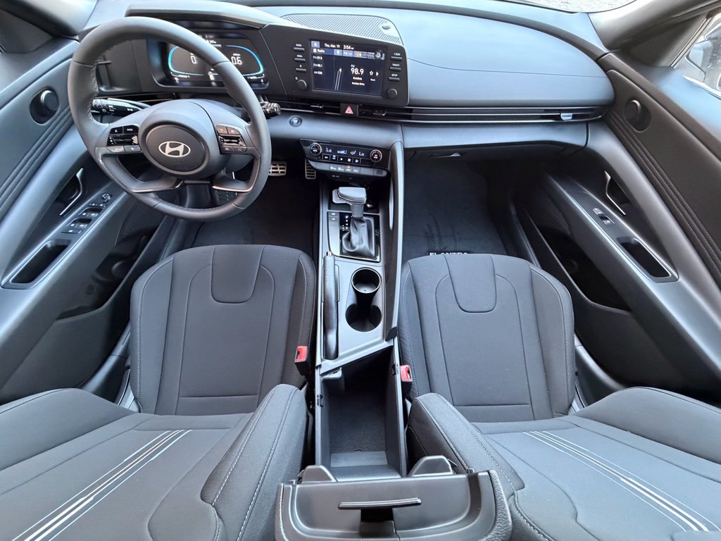 New 2026 Hyundai Elantra Sport FWD image 27