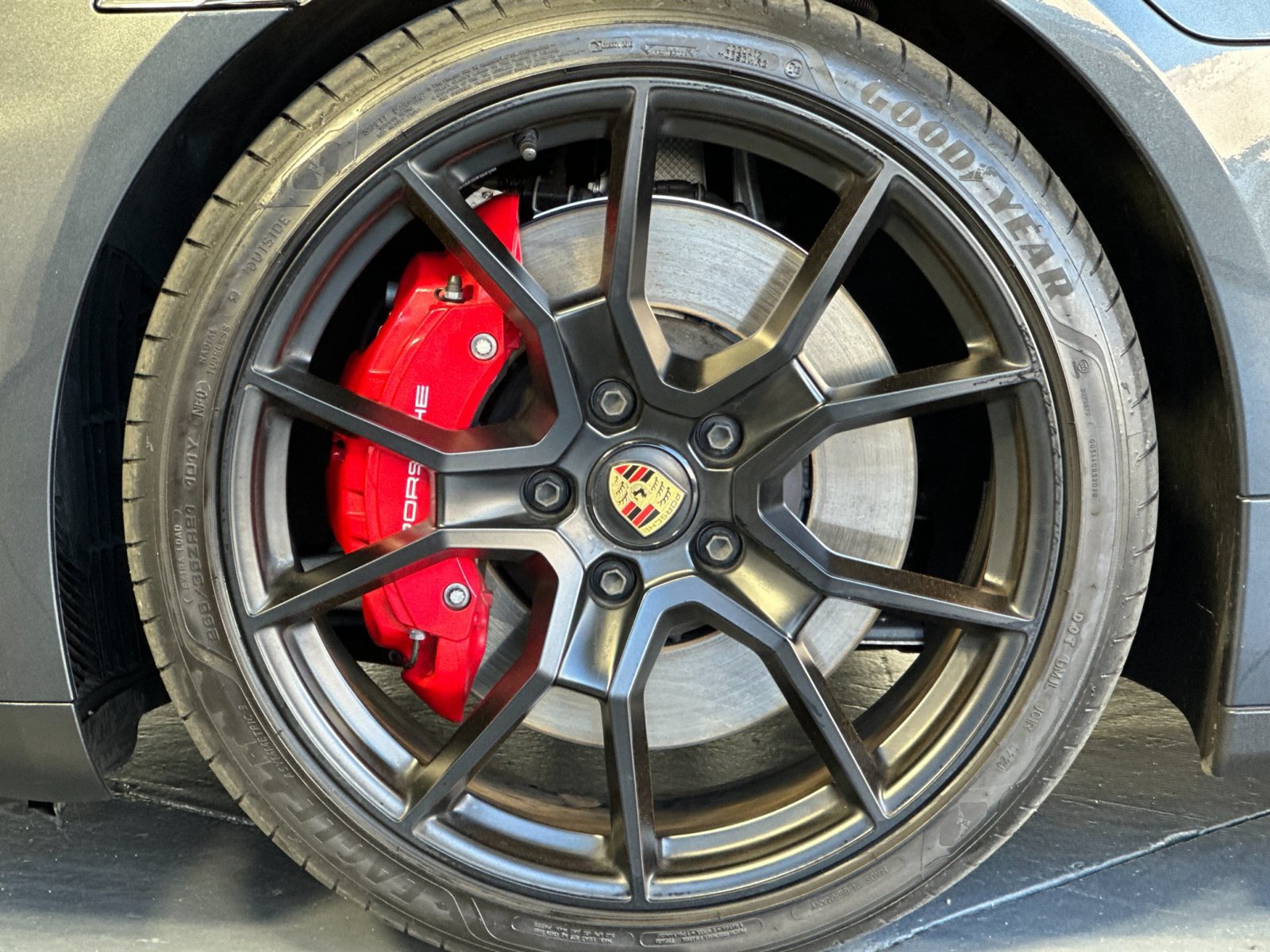 Certified 2024 Porsche Taycan GTS AWD/4WD image 33