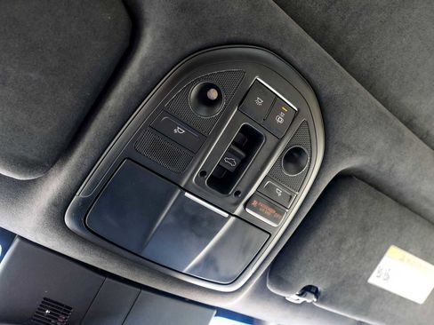 Used 2023 Genesis G70 3.3T w/ Sport Prestige Package image 29