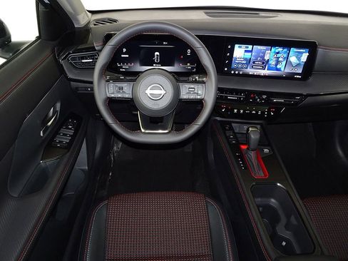 New 2026 Nissan Kicks SR w/ SR Premium Package image 13