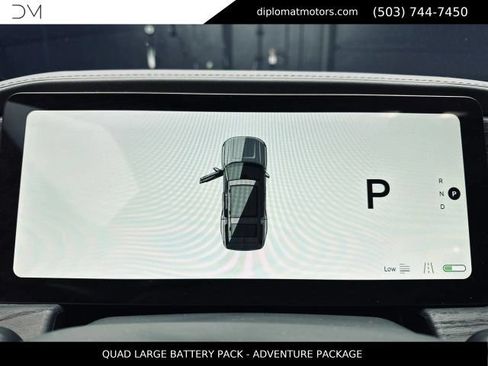 Used 2024 Rivian R1S Adventure AWD/4WD image 30