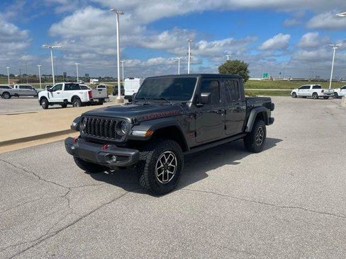 Used 2024 Jeep Gladiator Rubicon w/ Technology Group image 1
