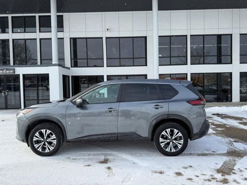 Used 2022 Nissan Rogue SV image 7