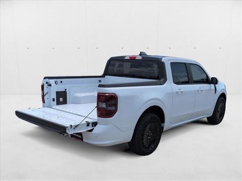 New 2025 Ford Maverick Lobo image 2