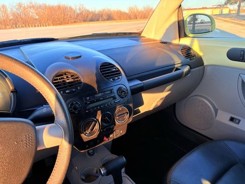 Used 2003 Volkswagen Beetle GLS image 24