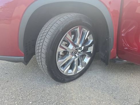 Used 2022 Toyota Highlander Limited AWD/4WD image 35