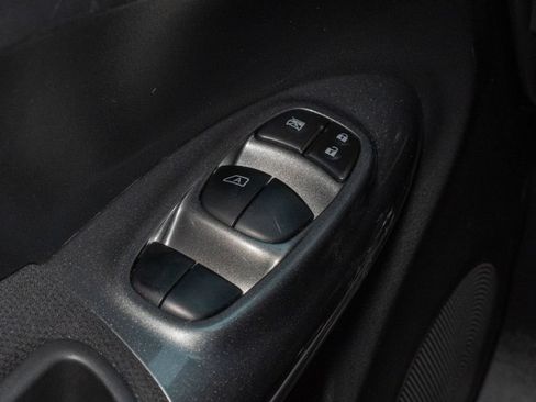 Used 2017 Nissan Juke S AWD/4WD image 22
