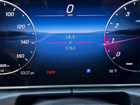 Used 2025 Mercedes-Benz C 300 Sedan image 35