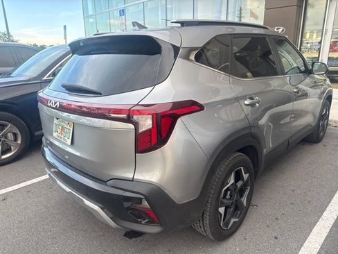 Used 2025 Kia Seltos EX w/ EX Sunroof Package FWD image 6