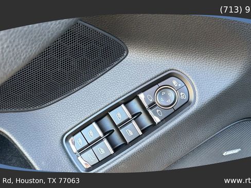 Used 2013 Porsche Panamera image 23