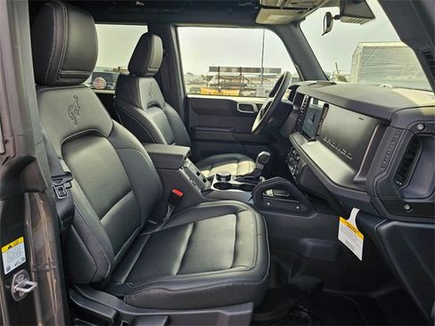 New 2025 Ford Bronco Big Bend w/ Black Diamond Package image 15