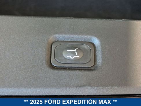 New 2025 Ford Expedition Max Platinum w/ Platinum Ultimate Package image 16