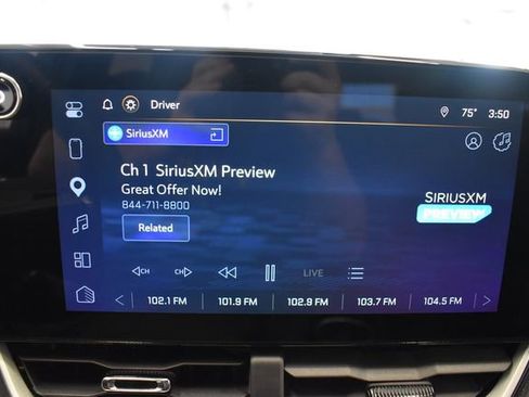 Used 2025 Chevrolet Equinox LT AWD/4WD image 8