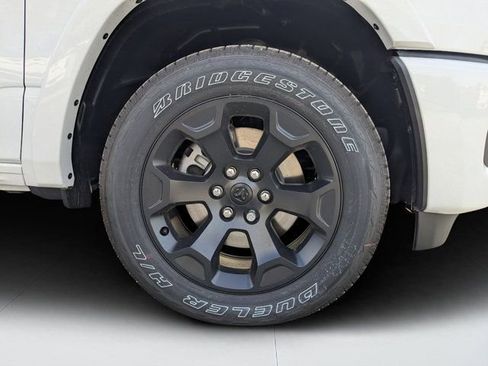 New 2026 RAM 1500 Big Horn AWD/4WD image 10