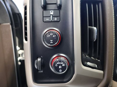 Used 2016 GMC Sierra 3500 Denali w/ Duramax Plus Package image 12