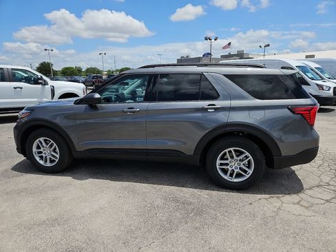 New 2026 Ford Explorer Active w/ Active Comfort Package RWD image 7