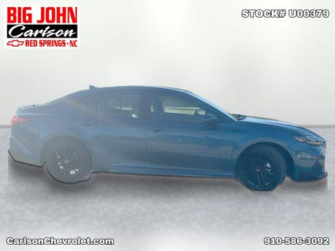 Used 2025 Toyota Camry SE FWD image 8