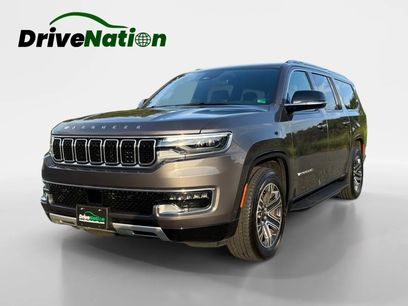 Used 2025 Jeep Wagoneer L Series II w/ 8-pass Seating Package