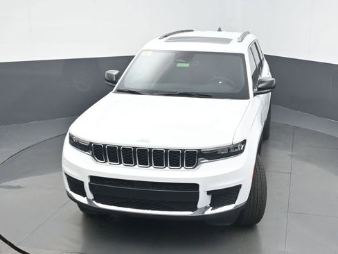 New 2026 Jeep Grand Cherokee L 4WD image 39