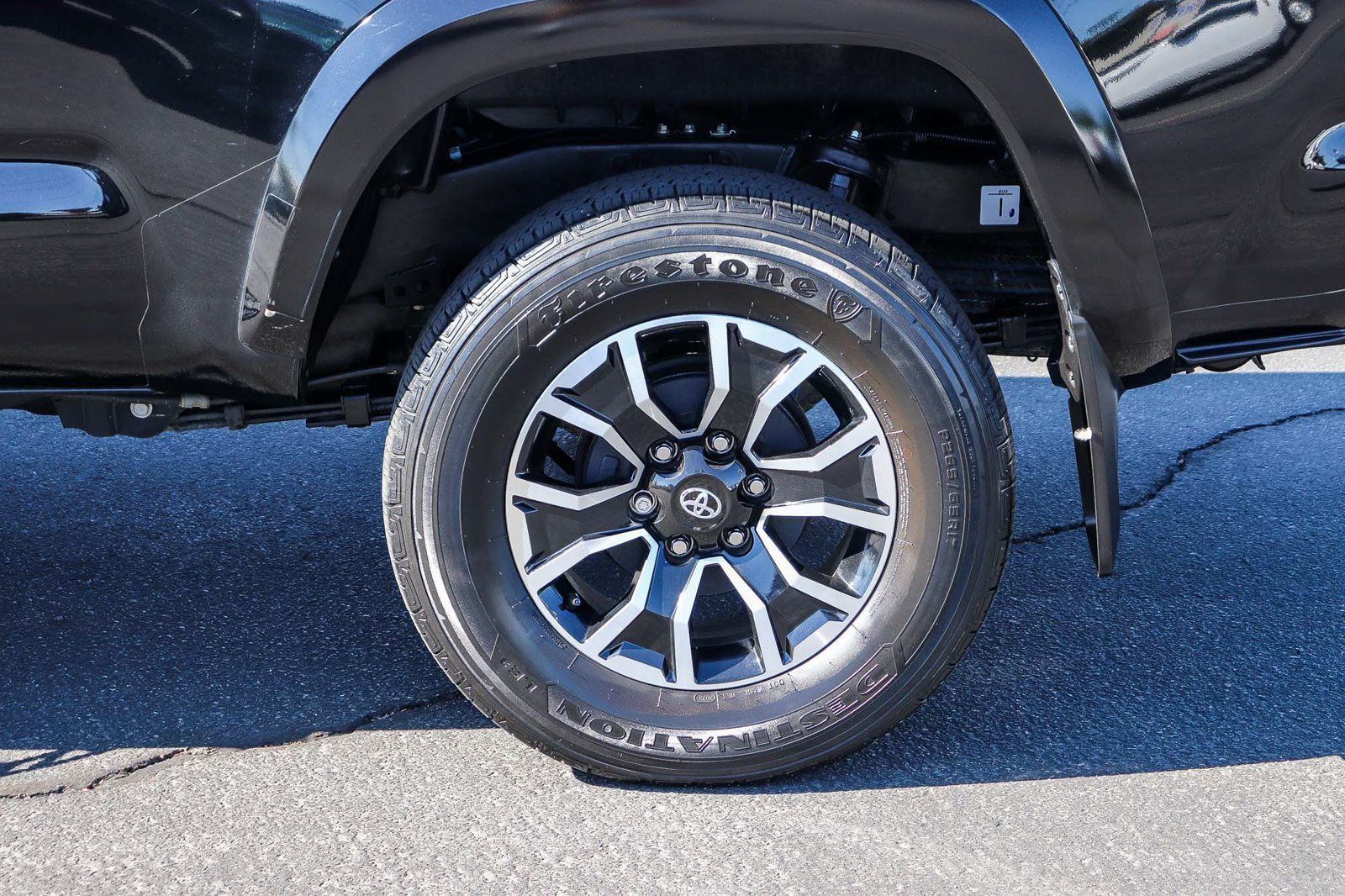 Used 2023 Toyota Tacoma TRD Sport w/ Black Out Package (TMS) AWD/4WD image 8
