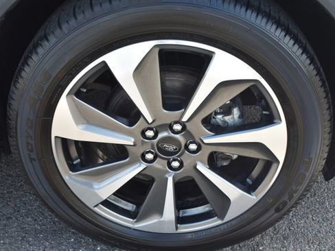 Used 2023 Ford Escape Platinum AWD/4WD image 46