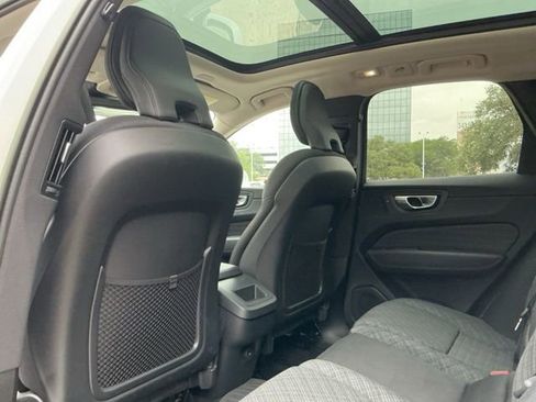 Certified 2023 Volvo XC60 B5 Core w/ Climate Package FWD image 30