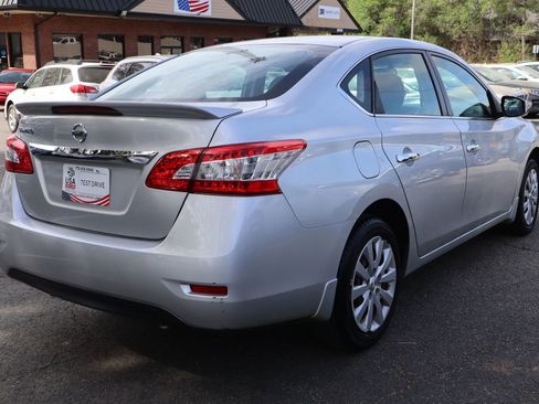 Used 2015 Nissan Sentra S image 6