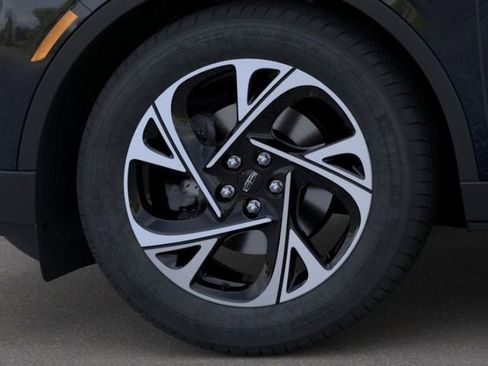 New 2026 Lincoln Nautilus Premier AWD/4WD image 19