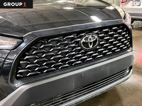 Certified 2024 Toyota Corolla Cross LE image 30