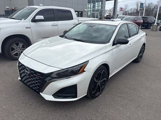 Used 2025 Nissan Altima 2.5 SR w/ SR Premium Package video 1