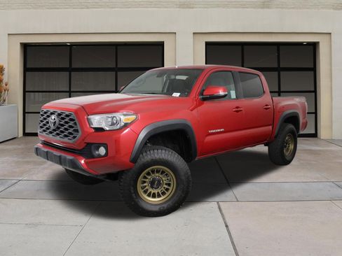 Used 2022 Toyota Tacoma TRD Off-Road w/ Technology Package AWD/4WD image 3