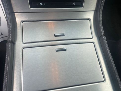 Used 2013 Cadillac Escalade Platinum AWD/4WD image 10
