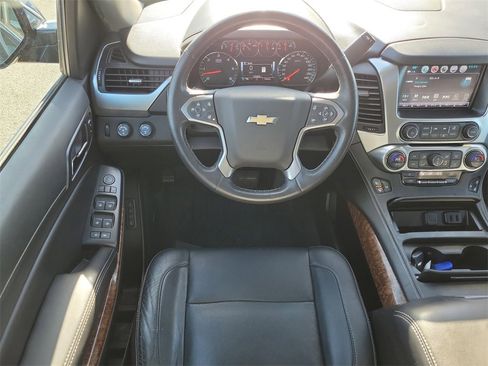 Used 2017 Chevrolet Suburban Premier image 14