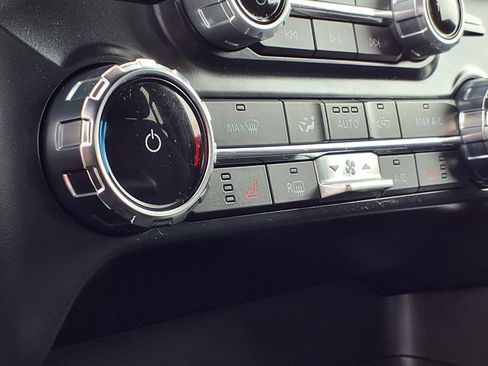 Used 2022 Ford F150 XLT w/ Equipment Group 302A High image 5