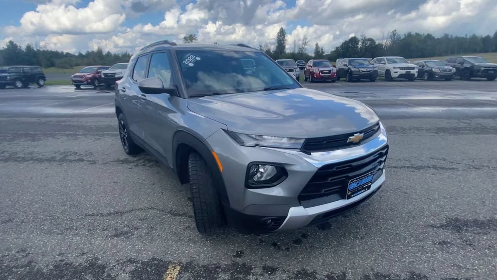 Certified 2023 Chevrolet TrailBlazer LT w/ Convenience Package FWD image 3