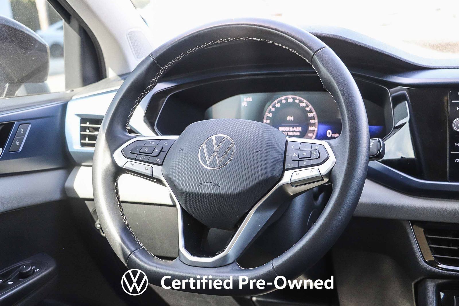 Certified 2023 Volkswagen Taos SE FWD image 17